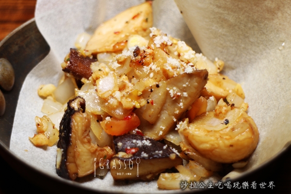 Grasso 胖肚子小餐館：蘆洲義式餐廳『Grasso 胖肚子小餐館』親子/餐酒/排餐