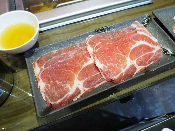 海東洋麻辣火鍋：麻辣回甘       ..海東洋麻辣火鍋【文末有好康唷】