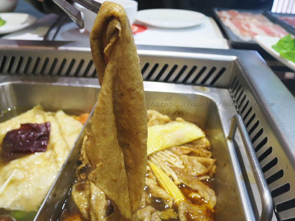 海東洋麻辣火鍋：麻辣回甘       ..海東洋麻辣火鍋【文末有好康唷】