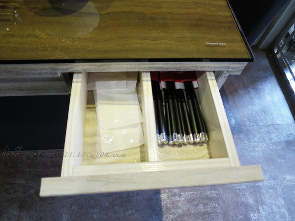 海東洋麻辣火鍋：麻辣回甘       ..海東洋麻辣火鍋【文末有好康唷】