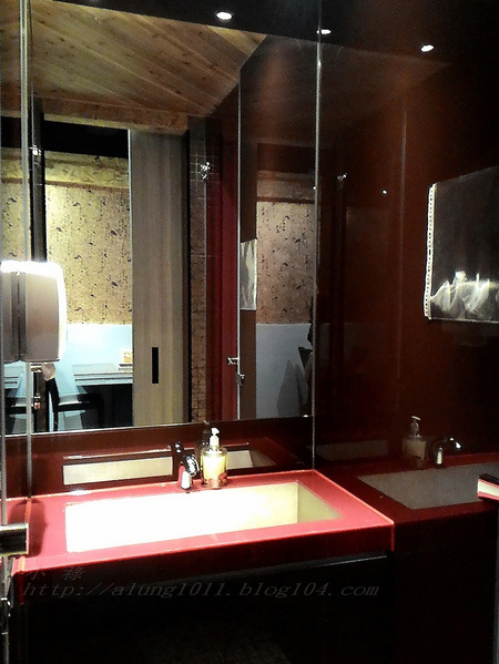 海東洋麻辣火鍋：麻辣回甘       ..海東洋麻辣火鍋【文末有好康唷】