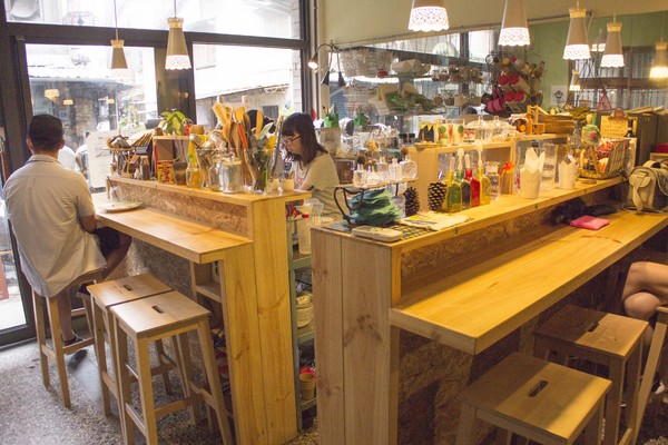 糜訝 早午食，野餐：[嘉義]草地上的野餐趣 糜訝 早午食，野餐