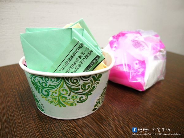 姥姥跳牆:〖台中│美食〗姥姥跳牆 ❤ 令人懷念的特色眷村美食,上海菜飯,特色麵食,眷村滷味,菜尾魚頭~~