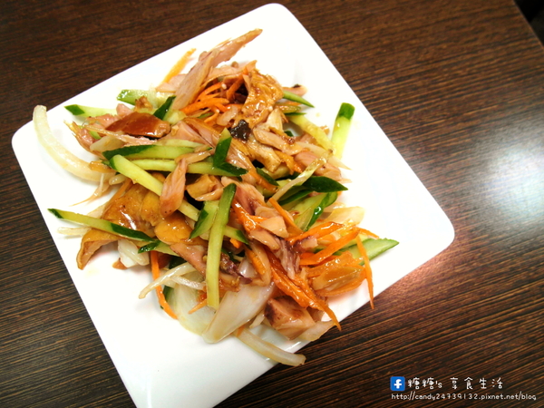 姥姥跳牆:〖台中│美食〗姥姥跳牆 ❤ 令人懷念的特色眷村美食,上海菜飯,特色麵食,眷村滷味,菜尾魚頭~~