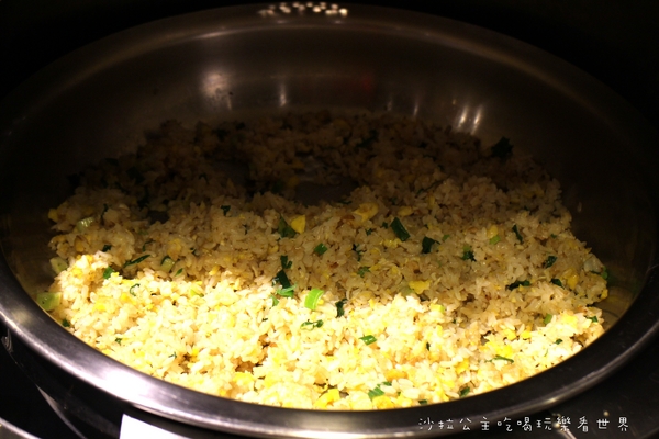 將軍碳烤牛排館：毛小孩也能免費吃『將軍碳烤牛排館』20oz比臉大牛排/沙拉吧吃到飽