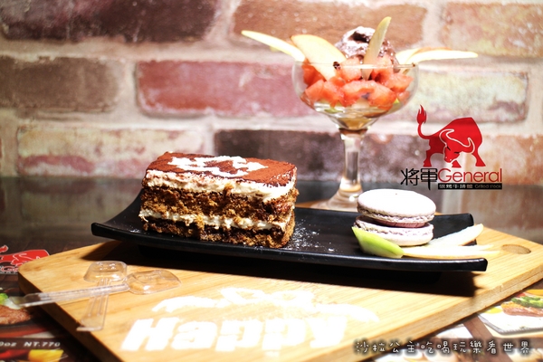 將軍碳烤牛排館：毛小孩也能免費吃『將軍碳烤牛排館』20oz比臉大牛排/沙拉吧吃到飽