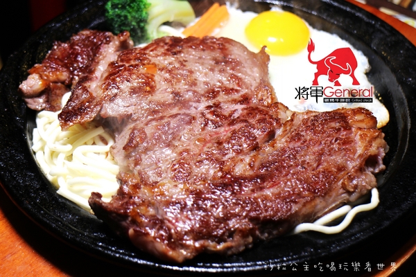 將軍碳烤牛排館：毛小孩也能免費吃『將軍碳烤牛排館』20oz比臉大牛排/沙拉吧吃到飽