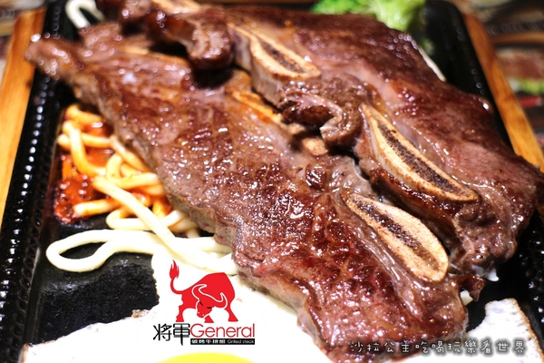 將軍碳烤牛排館：毛小孩也能免費吃『將軍碳烤牛排館』20oz比臉大牛排/沙拉吧吃到飽