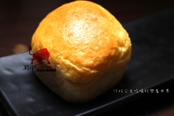 將軍碳烤牛排館：毛小孩也能免費吃『將軍碳烤牛排館』20oz比臉大牛排/沙拉吧吃到飽