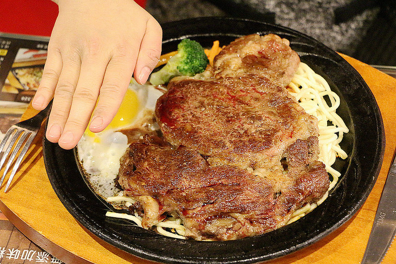 將軍碳烤牛排館070