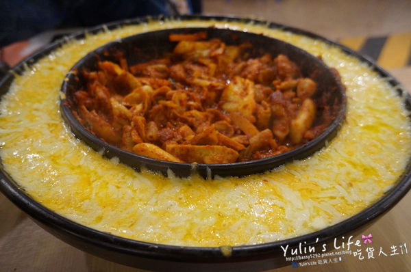 OMAYA春川炒雞(板橋店):OMAYA春川炒雞-板橋店 ♥ 起司控的最愛 ♥ 銷魂起司多到爆炸 ♥ 人氣韓國料理夯店