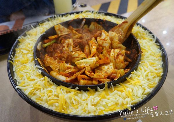 OMAYA春川炒雞(板橋店):OMAYA春川炒雞-板橋店 ♥ 起司控的最愛 ♥ 銷魂起司多到爆炸 ♥ 人氣韓國料理夯店