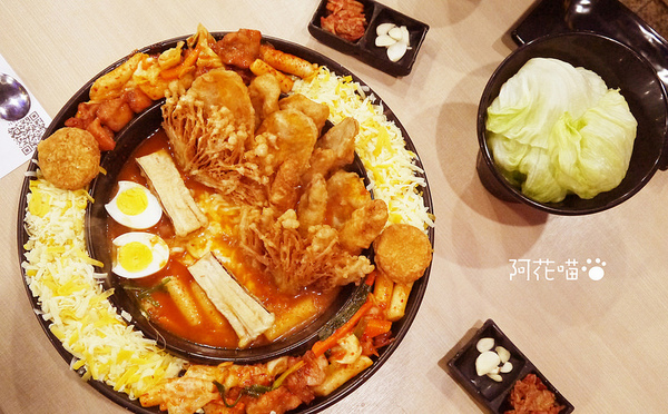 OMAYA春川炒雞(板橋店)：【府中│韓式】超牽絲邪惡辛普森湯-起司年糕鍋，板橋超人氣『OMAYA春川炒雞(板橋店)』