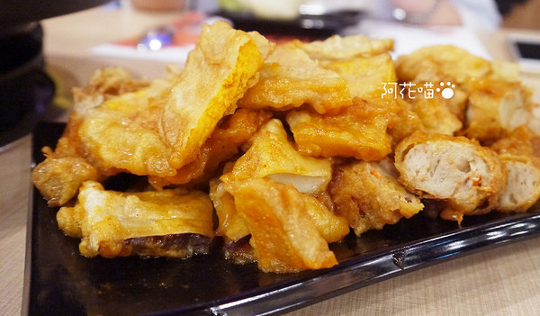 OMAYA春川炒雞(板橋店)：【府中│韓式】超牽絲邪惡辛普森湯-起司年糕鍋，板橋超人氣『OMAYA春川炒雞(板橋店)』