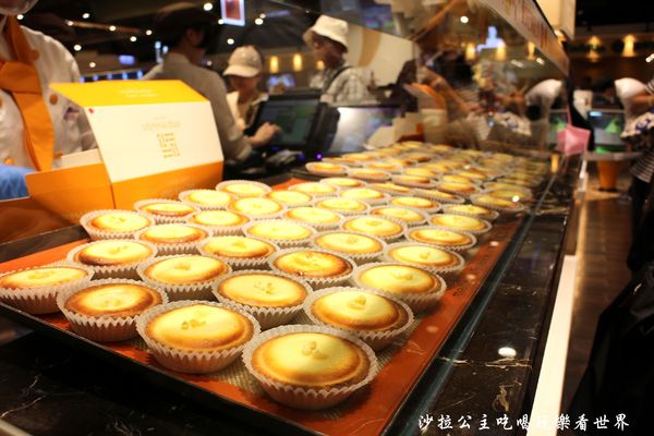 安普蕾修sweets：夏季限定愛文芒果起士塔『安普蕾修(台北統一時代店)』捷運市府站