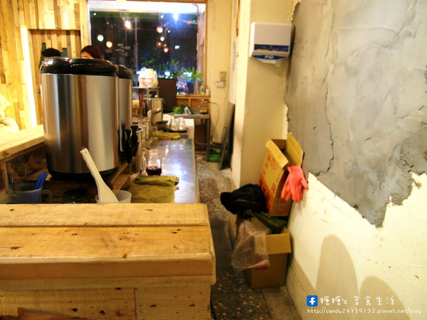 老樂灣:〖台中│美食〗老樂灣 ❤ 採用新鮮食材,手工熬煮湯頭,無添加化學添加物,鍋物澎派,湯頭美味,均一價只要180元!!