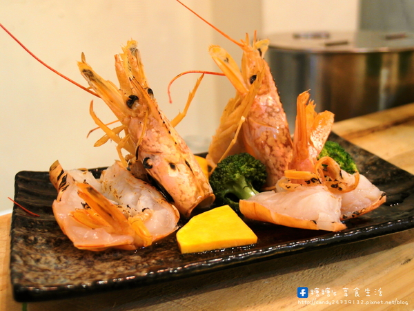 老樂灣:〖台中│美食〗老樂灣 ❤ 採用新鮮食材,手工熬煮湯頭,無添加化學添加物,鍋物澎派,湯頭美味,均一價只要180元!!