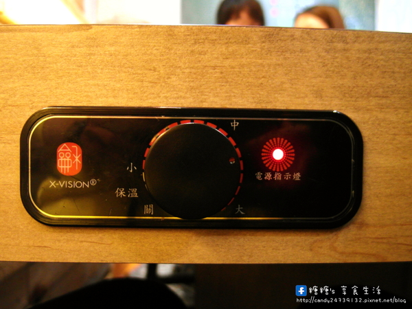 老樂灣:〖台中│美食〗老樂灣 ❤ 採用新鮮食材,手工熬煮湯頭,無添加化學添加物,鍋物澎派,湯頭美味,均一價只要180元!!