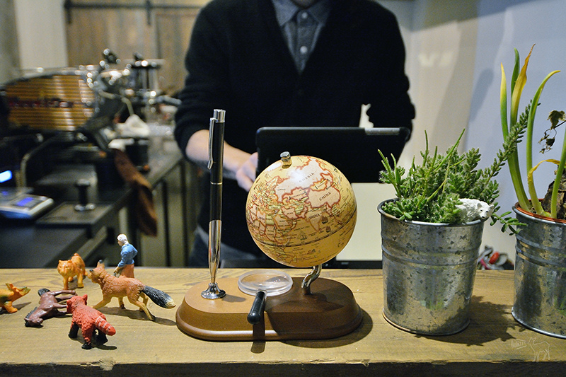 Coffee Stand by me 吸引目光的咖啡啤酒小店,台北赤峰街捷運松山淡水線中山站美食