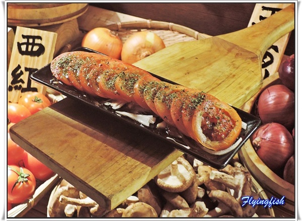 丸太。屋台風浜燒場： ✜ 以新鮮食材溫暖客人滴胃,基隆船槳送菜(爐端燒)有趣初體驗底加啦 !! - 基隆「丸太．屋台風浜燒場」♪♫♩♬ ♪ ♥～…