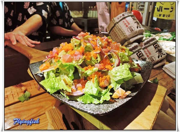 丸太。屋台風浜燒場： ✜ 以新鮮食材溫暖客人滴胃,基隆船槳送菜(爐端燒)有趣初體驗底加啦 !! - 基隆「丸太．屋台風浜燒場」♪♫♩♬ ♪ ♥～…