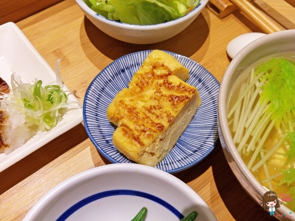 里海cafe'：【食記】宜蘭礁溪 里海Cafe' 日式和風簡餐定食 咖啡輕食下午茶 時令海鮮漁獲新鮮美味