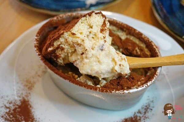 里海cafe'：【食記】宜蘭礁溪 里海Cafe' 日式和風簡餐定食 咖啡輕食下午茶 時令海鮮漁獲新鮮美味