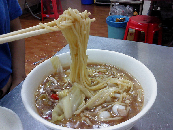 現炒美食館：鼎山街現炒美食館