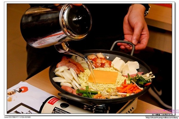 OMAYA春川炒雞(楊梅店):【美食♥桃園】☼ OMAYA春川炒雞-楊梅店☼ 春川炒雞排沾香濃雙重起司太邪惡了!非吃不可♥♥