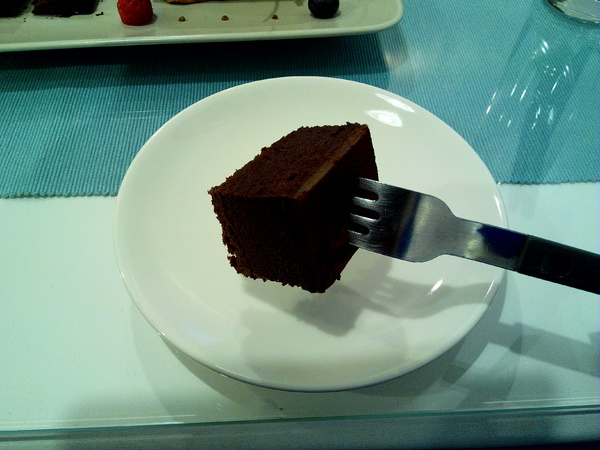 格那修ganache手作蛋糕：☆口碑券No.2☆【東區】格那修ganache手作蛋糕。果真入口即化的生巧克力蛋糕