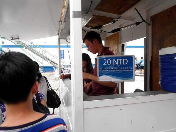 望道號 LOGOS HOPE(高雄港)：全球最大的海上圖書館~