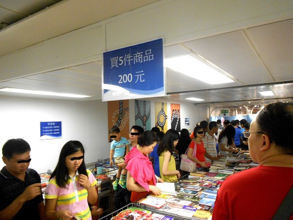 望道號 LOGOS HOPE(高雄港)：全球最大的海上圖書館~