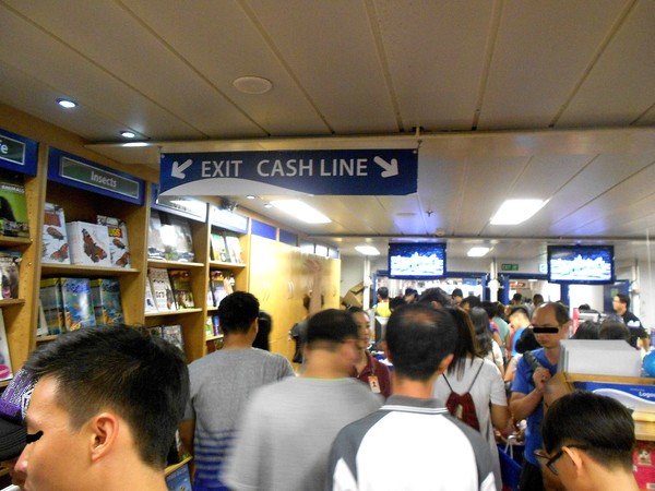 望道號 LOGOS HOPE(高雄港)：全球最大的海上圖書館~