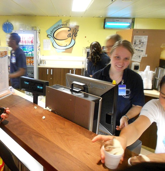 望道號 LOGOS HOPE(高雄港)：Logos Hope望道號美食篇