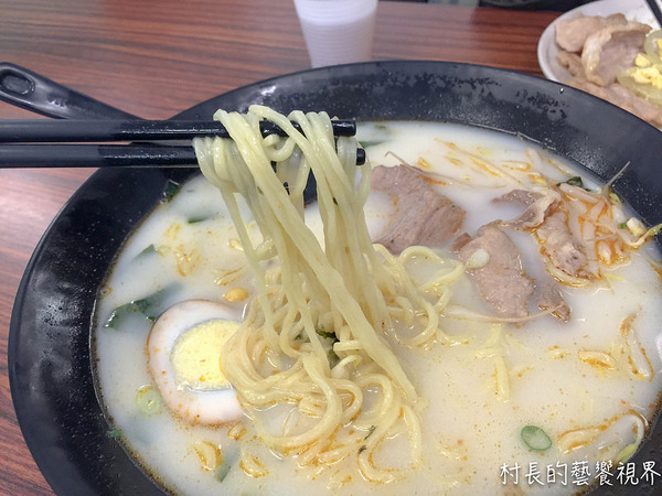 櫻の拉麵館：【食記】｛高雄。前鎮區｝前鎮高中學生最愛的俗閣大碗的櫻の拉麵館