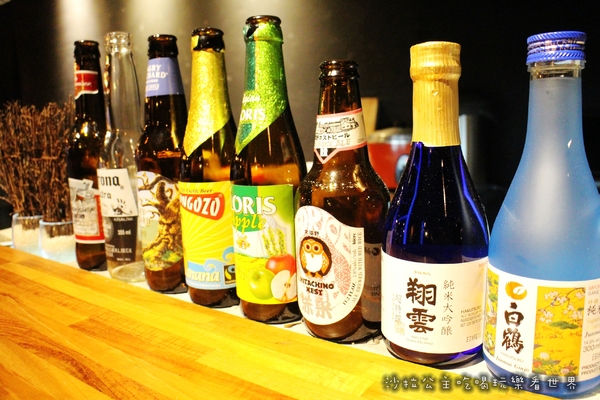 工地饗夜堂：新店居酒屋『工地饗夜堂』捷運小碧潭站/寵物友善餐廳/串燒/宵夜