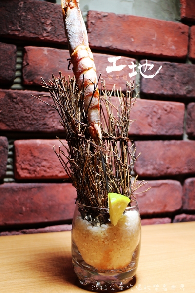 工地饗夜堂：新店居酒屋『工地饗夜堂』捷運小碧潭站/寵物友善餐廳/串燒/宵夜