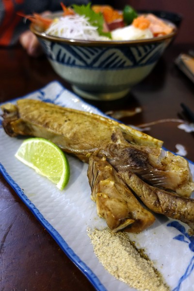 畔の食堂：(胖樺食記)台北市八德路高CP值日式料理「畔の食堂」，捷運南京東路美食NT. 200就可大啖海鮮丼飯(含完整菜單)