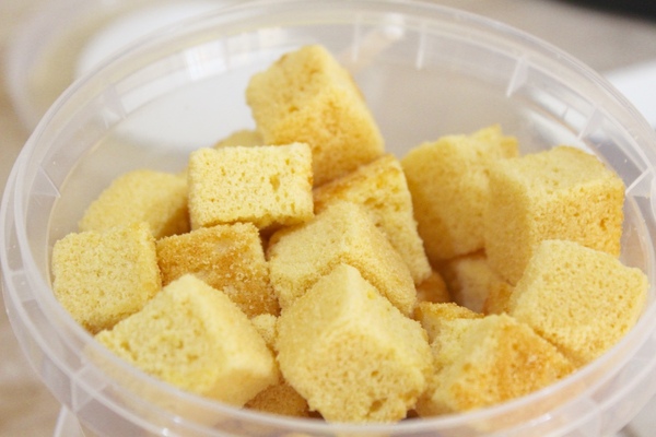 蜜田本舖：[台南/伴手禮]天然ㄟ尚好 蜂蜜蛋糕/年節禮盒推薦 蜜田本舖