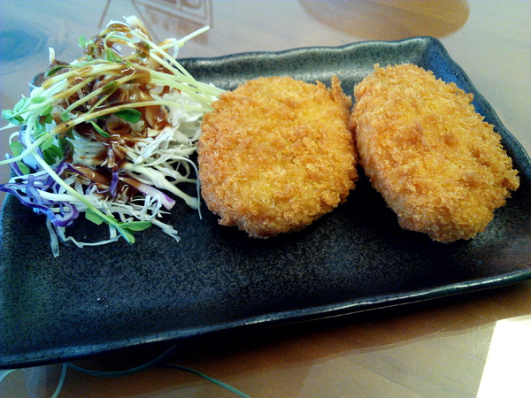 仟合和洋廚房：☆口碑券No.5☆【永康區】仟合和洋廚房。如小孩拳頭般大小的唐揚雞令人驚豔