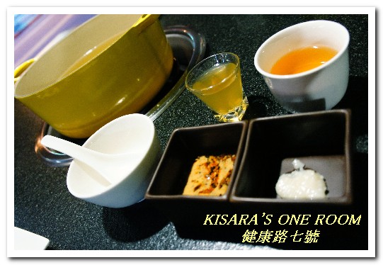 健康路7號：小巨蛋火鍋．使用知名鑄鐵鍋具的品味健康鍋──健康路七號