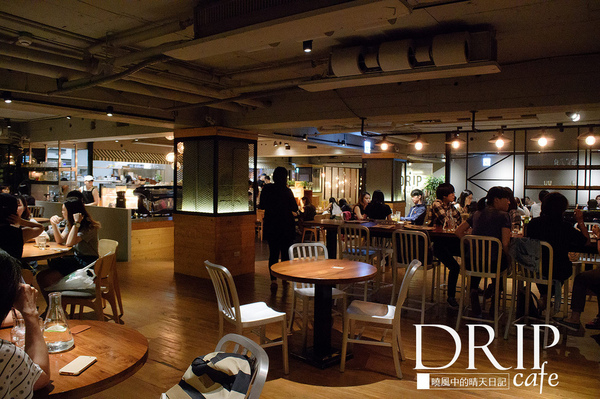 Drip Cafe 好滴(站前店)：【台北｜好滴咖啡 站前店】女孩們的聚會天堂 必吃濃厚系義大利麵與招牌滴蛋仔