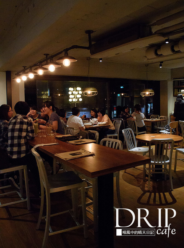 Drip Cafe 好滴(站前店)：【台北｜好滴咖啡 站前店】女孩們的聚會天堂 必吃濃厚系義大利麵與招牌滴蛋仔