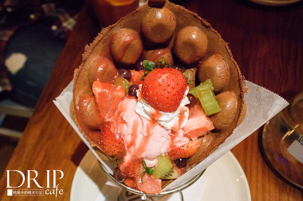 Drip Cafe 好滴(站前店)：【台北｜好滴咖啡 站前店】女孩們的聚會天堂 必吃濃厚系義大利麵與招牌滴蛋仔