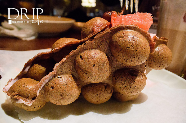 Drip Cafe 好滴(站前店)：【台北｜好滴咖啡 站前店】女孩們的聚會天堂 必吃濃厚系義大利麵與招牌滴蛋仔