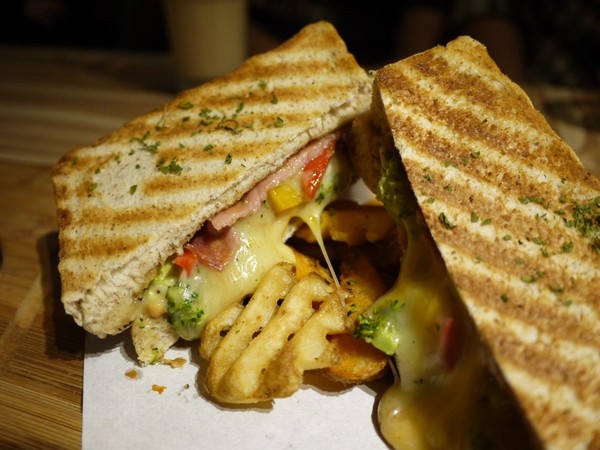 T.D.cafe(大坪林店)：T.D.cafe(大坪林店)