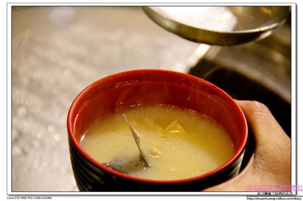 魚多甜握壽司專賣店:【美食♥新莊】☼ 魚多甜握壽司專賣店(新莊復興店) ☼平價CP值高的握壽司/鮮魚味噌湯,漬蘿蔔,麥茶免費吃到飽♥♥