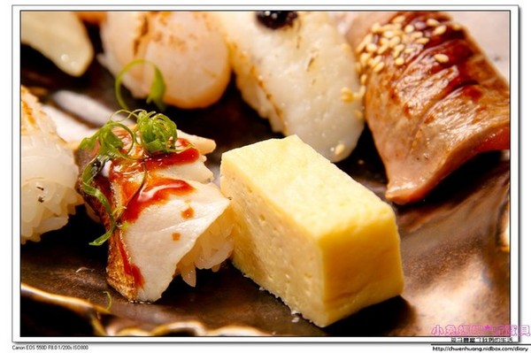 魚多甜握壽司專賣店:【美食♥新莊】☼ 魚多甜握壽司專賣店(新莊復興店) ☼平價CP值高的握壽司/鮮魚味噌湯,漬蘿蔔,麥茶免費吃到飽♥♥