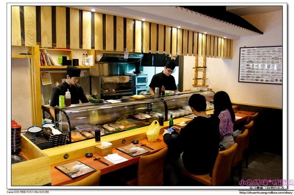 魚多甜握壽司專賣店:【美食♥新莊】☼ 魚多甜握壽司專賣店(新莊復興店) ☼平價CP值高的握壽司/鮮魚味噌湯,漬蘿蔔,麥茶免費吃到飽♥♥