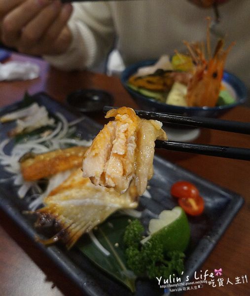 魚多甜握壽司專賣店:魚多甜壽司專賣店 ♥ 澎派平價海鮮 ♥ 海膽嚇嚇叫 ♥ 日本料理 ♥ 新莊壽司